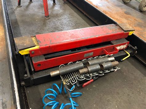 Snap On 12000 Lb Capacity 4 Post Drive On Deck Automotive Hoist With 2