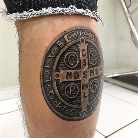 Pin De James Coll Em Tatto Tatuagem Medalhao Sao Bento Tatuagem Sao