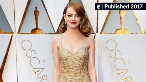 Oscars 2017 Dresses Sleeves Sparkles And Surprises The New York Times