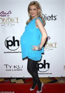 Holly Madison Checks Out Ceelo Greens Las Vegas Show As She Is Due To