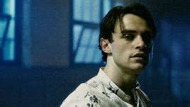 Because i get asks about my deleted thomas gifs so much, i'm reposting them so the asks'll stop. thomas doherty gif hunt on Tumblr