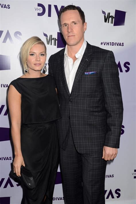 Is Elisha Cuthbert Still Married To Her Husband Net Worth Bio