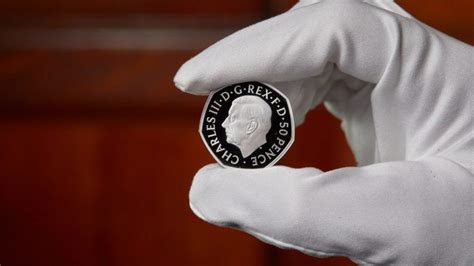 First Coins Featuring Effigy Of King Charles Iii Revealed By Royal Mint On Inspirationde