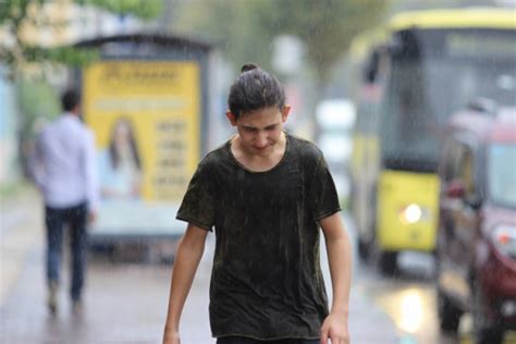 Perşembe ve cuma günleri çok daha sıcak geçecek, hava bunaltacak. Bursa'da bugün ve yarın hava durumu nasıl olacak? (11 ...