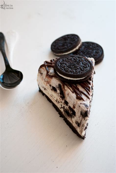 Sono un prodotto statunitense in grado di far ebbene, per rallegrare il vostro bel mercoledì sera e renderlo fresco e goloso, ecco la ricetta per un bella torta gelato agli oreo! Oreo Cheesecake | Ricetta | Cheesecake agli oreo, Ricette ...
