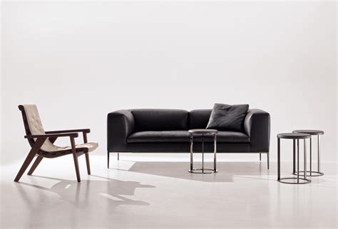 Borea, the new outdoor furniture collection by b&b italia, calls to mind the glamour of airplane trips in the days of yore. MICHEL - Coffee tables from B&B Italia | Architonic