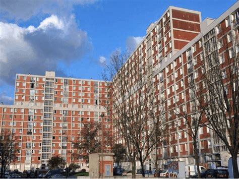 It is located 5.3 km (3.3 mi) from the center of paris. Ivry-sur-Seine : l'historique cité Gagarine bientôt ...