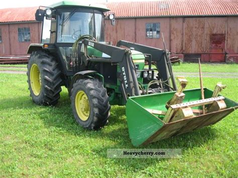 John Deere 2250 Four Wheel 1988 Agricultural Front End Loader Photo And