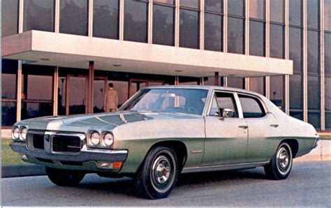 All American Сlassic Сars • 1970 Pontiac Tempest 4 Door Sedan