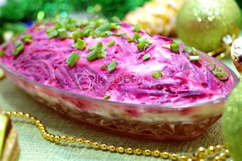 Салат селедка под шубой классический, рулетом, салат с яблоком, с сыром. Селедка под шубой с яблоком - Пошаговый рецепт с фото ...