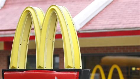 Klage gegen McDonald s wegen sexueller Belästigung WELT