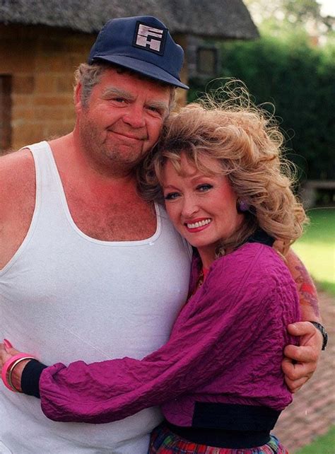 Between my pbs stations (i can get. Onslow and Rose :) | Schone schijn, Beroemdheden, Britse humor