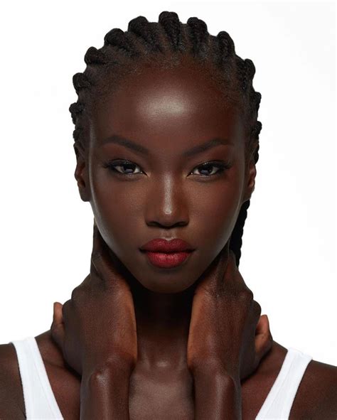 Pin By Oli On Beauty Inspo In 2020 Dark Skin Models Dark Skin Women