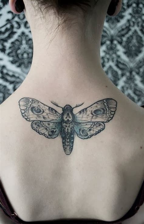 diva de brechó inspiração tatuagem nas costas