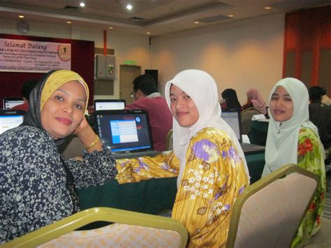 Senarai nama pengerusi dan setiausaha jawatankuasa kemajuan dan kemakmuran kampung (jkkk) penggal 1 (2018/2019/2020). JKKKP BAHANG BAY: PROGRAM e-KOMUNITI DAN PEMANTAPAN ...