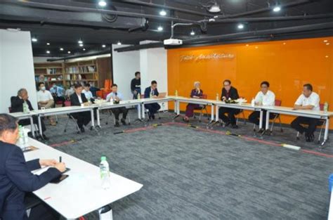 100% employees recommend this employer to friends. Covid-19 spurs digitalisation, says CM Chow | Buletin Mutiara