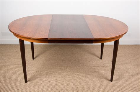 Table ronde scandinave en palissandre l 225 pascal sarfati proantic table salle a manger table. Table de repas Danoise en Palissandre de Rio Skovmand ...