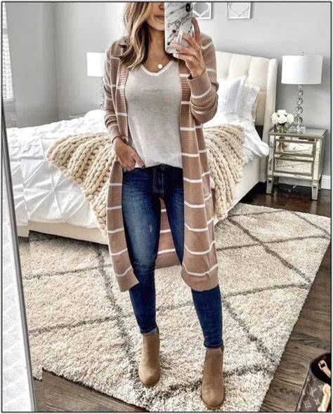 Lovely Fall Outfits For Women HOMISHOME