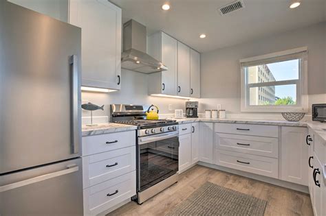 Charming San Diego Apartment - Walk to Bay! - Home Rental in San Diego