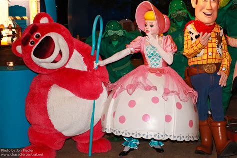 Lots O Huggin Little Bo Peep And Woody At Disney Character Central