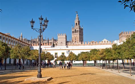 Discover with a local guide the most charming places of the historical center of sevilla and learn the leyends of its. SEVILLA, ANDALUCIA, destino de vacaciones, Vuelos, Hoteles ...