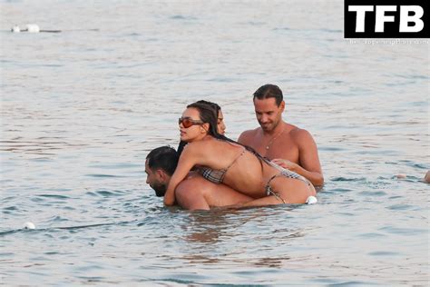 Irina Shayk Stella Maxwell Enjoy A Swim Together In Ibiza 43 Photos