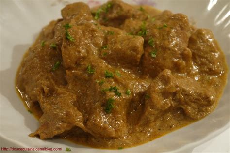 SAUTE DE PORC AU CURRY