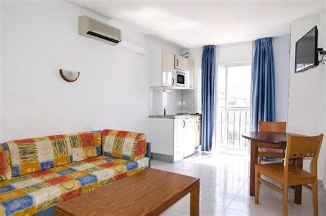 Discotecas y bares de ibiza, nuestra guía nocturna de la isla blanca. APARTAMENTOS APARTAMENTOS FORMENTERA San Antonio Centro - Ibiza