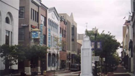 Kalamazoo /ˌkæləməˈzuː/ is a city in the southwest region of the u.s. Downtown Kalamazoo Inc | Michigan