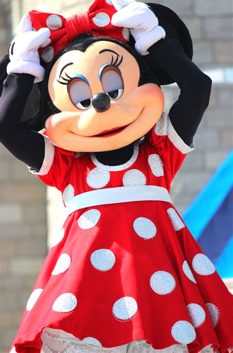 Lovely Minnie Mouse Performing For The Dream Along With Mickey Show