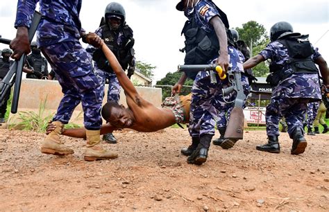In Pictures: Deadly Uganda protests over Bobi Wine's arrest | Gallery ...