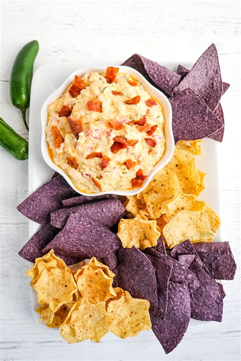 Easy Crock Pot Jalapeno Popper Dip