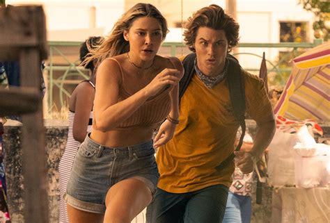 Here, the plot, cast, trailer and exciting updates about the smash hit teen tv series. 'Outer Banks' Season 2 Date On Netflix — First Photos Of ...