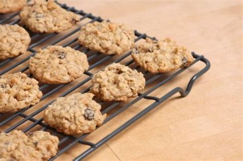Sweeten these classic oatmeal cookies with ripe bananas and raisins or dates. Diabetic Cookie Recipes | ThriftyFun
