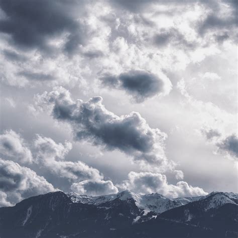 Download Wallpaper 2780x2780 Mountains Clouds Peaks Ipad Air Ipad