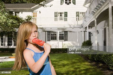 Lolly Girls Photos Et Images De Collection Getty Images