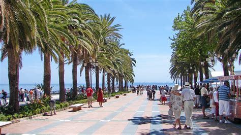 Spanien steht auf der liste der beliebtesten urlaubsziele ganz weit oben. Costa del Sol - die Urlaubsorte am Mittelmeer • Reisen ...