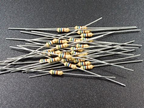 Resistor 560 Ohm 5 14w 25 Pack Protosupplies