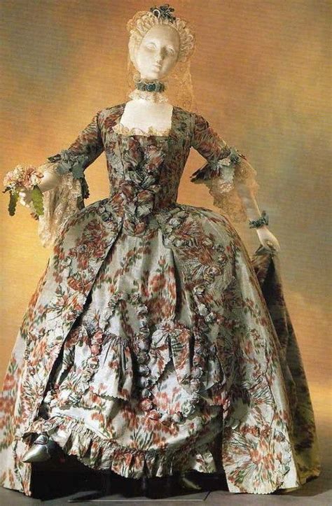 Xviii ème Siècle 18th Century Fashion Rococo Fashion Rococo Dress