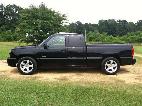 Sell Used 2004 Chevrolet Silverado 1500 Ss Extended Cab Pickup 4 Door 6