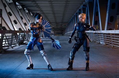 Round 1 Fight Kitana And Cassie Cage Cosplay By Marksotobi Gaming