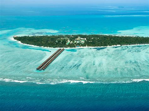 Visit Maldives Resorts Meeru Island Resort