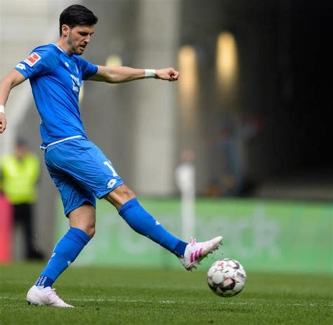 Latest on tsg hoffenheim midfielder florian grillitsch including news, stats, videos, highlights and more on espn Grillitsch verlängert in Hoffenheim - WELT