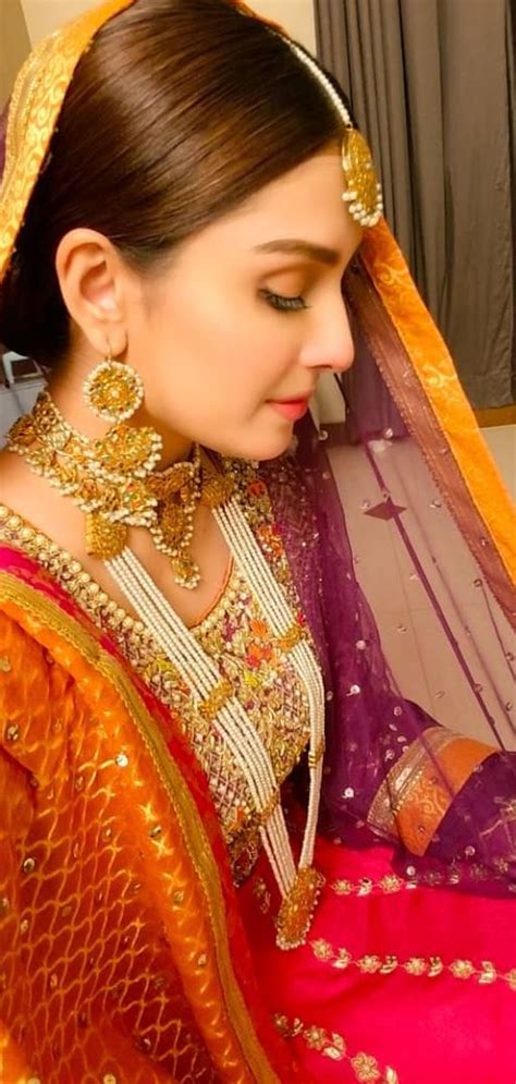 The Best Bridal Looks Of Ayeza Khan Reviewitpk