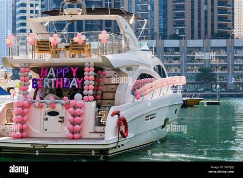 Dubai Luxury Yacht Party Hi Res Stock Photography And Images Alamy
