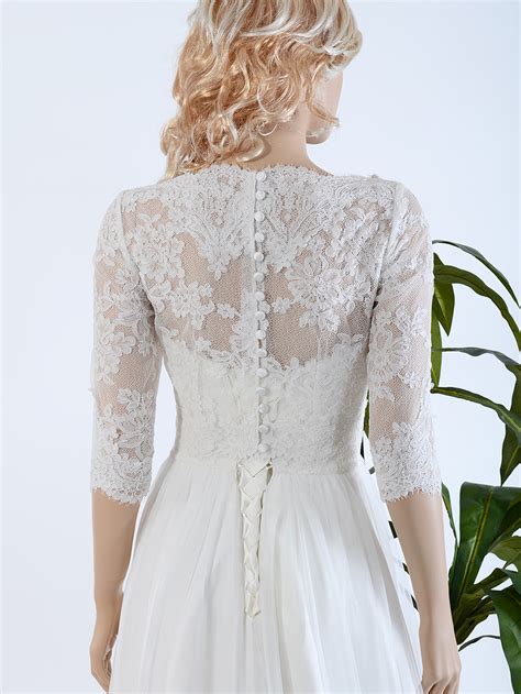 Dhgate.com provide a large selection of promotional satin wedding dresses bolero on sale at cheap price and excellent crafts. Ivory strapless wedding dress with bolero 4008