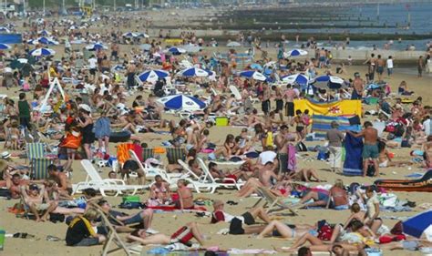 Drivers Park On Roundabouts As Thousands Flocking To Beaches In Heatwave Cause Chaos Uk News