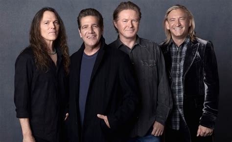 The Eagles ประกาศยุบวงอย่างเป็นทางการ หลัง Glenn Frey เสียชีวิต
