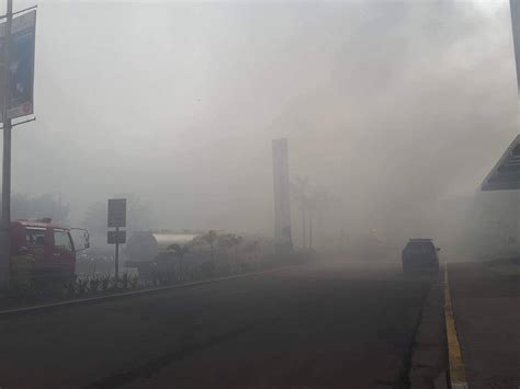 Haze Alert Up In Cebu City As Mall Fire Rages On Abs Cbn News