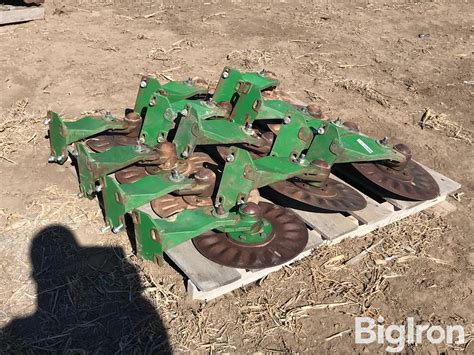 John Deere No Till Planter Coulters W Mounting Brackets Bigiron Auctions